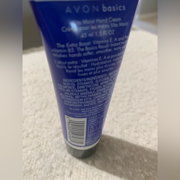 Avon Care Vita Moist Mini Hand Cream 1.5 oz Nutcracker Holiday Lotion Skincare - Picture 4 of 6